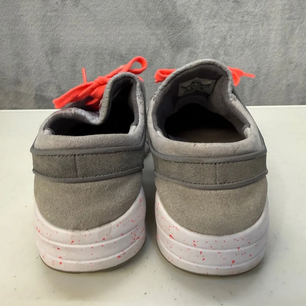 Mens Nike SB Stefan Janoski Max Wolf Grey and White Sneakers Size 8.5